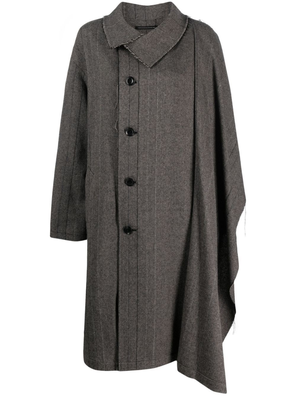 Y's Herringbone-pattern Asymmetric Coat In Gray