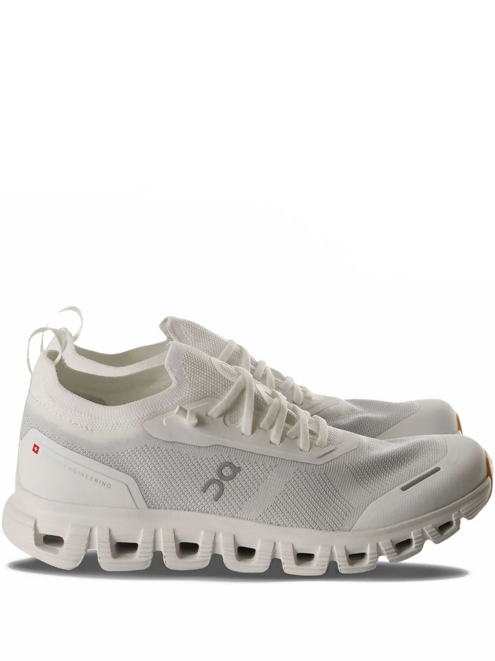 On 'cloud 6 Versa' Sneakers In White
